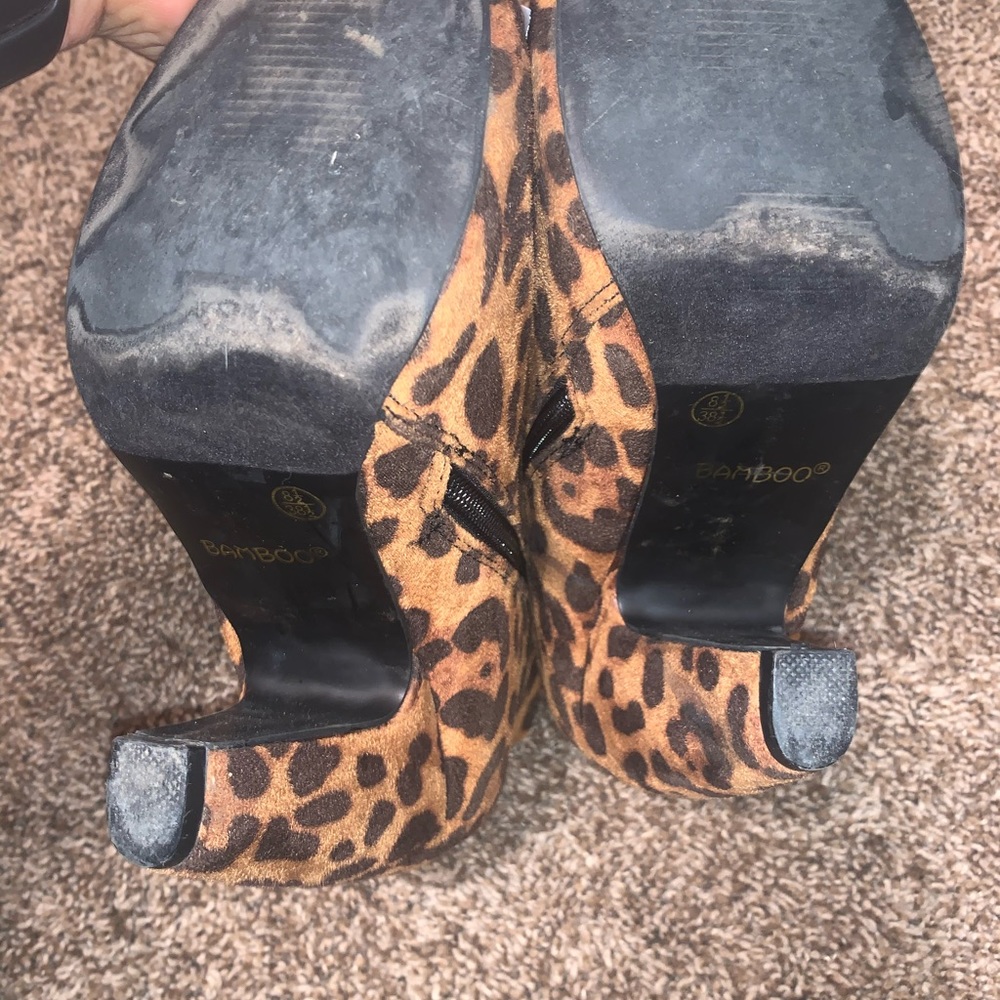 Leopard/Cheetah Booties - Picture 2 of 2